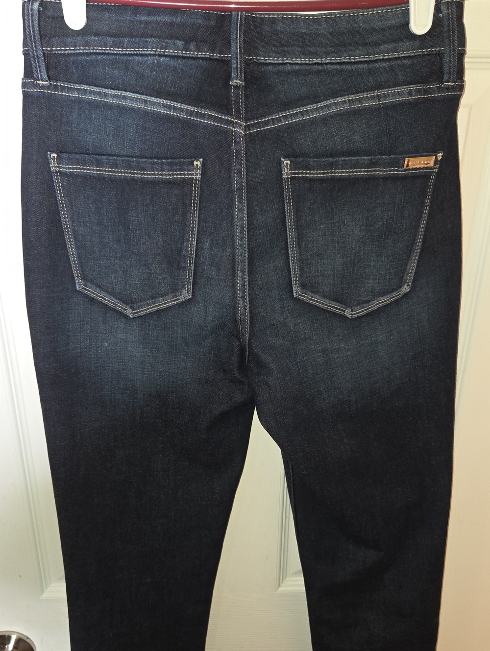 White House Black Market Dark Wash Women’s Jeans Size 4 Slim High Rise